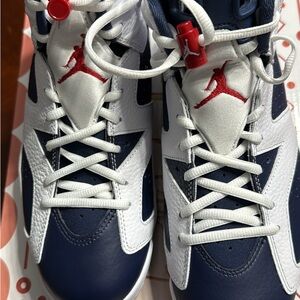 Jordan Retro 6 new with out tags never worn